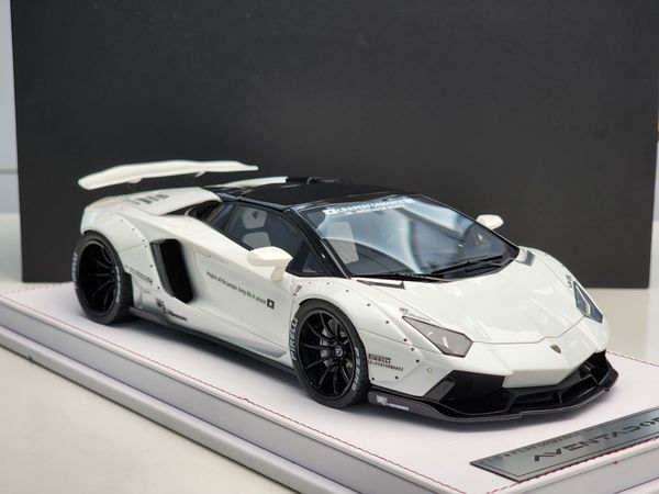 Xe Mô Hình LBWK Aventador Roadster 1:18 GL Model ( Discoloration White )