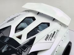 Xe Mô Hình LBWK Aventador Roadster 1:18 GL Model ( White Biến Màu )