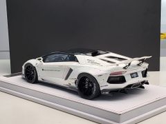 Xe Mô Hình LBWK Aventador Roadster 1:18 GL Model ( White Biến Màu )