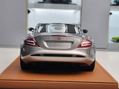 Xe mô hình Mercedes-Benz SLR 1:18 Ivy Model (Crystal Silver)