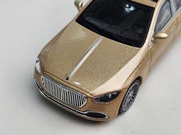 Xe Mô Hình Mercedes - Maybach S680 Champagne LHD 1:64 MiniGT ( Vàng Gold )