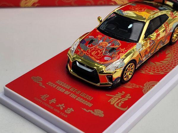 Xe Mô Hình Nissan GT-R R35 Year Of The Dragon Special Edition 2024 1:64 INNO ( Red )