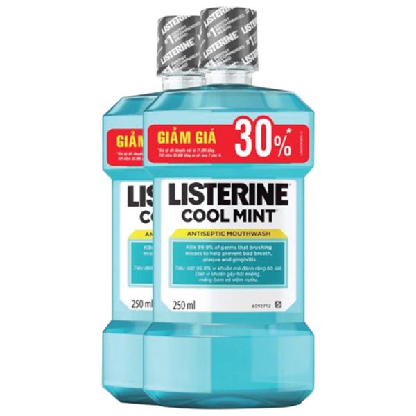  Nước súc miệng Listerine Cool Mint lốc 2 chai x 250ml 