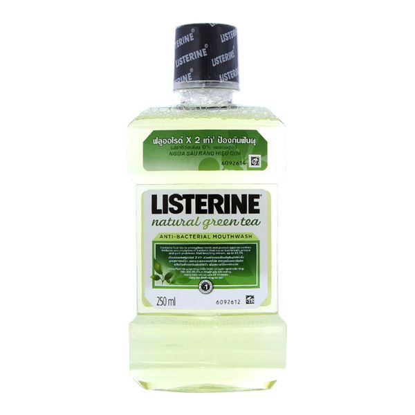  Nước súc miệng Listerine Natural Green Tea chai 250ml 