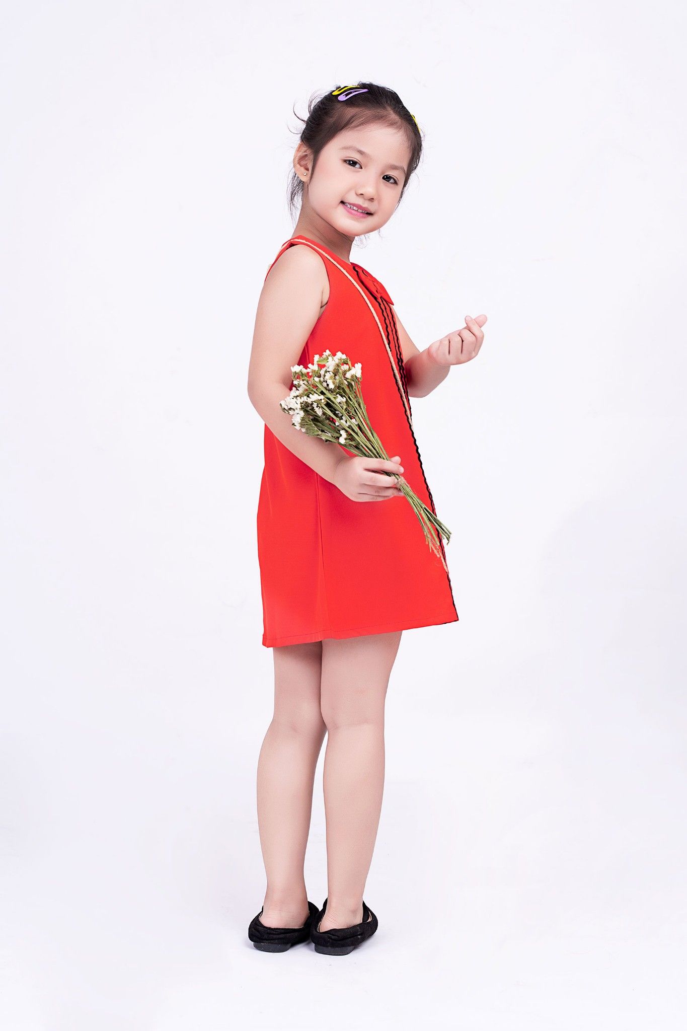 Đầm sát nách bé gái Rabity 8827