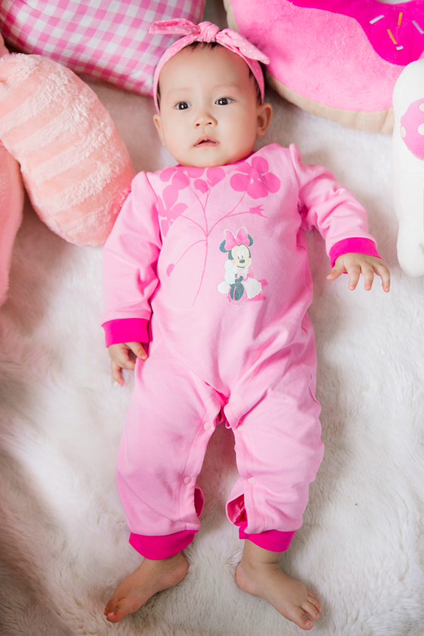 Bộ liền Mickey sơ sinh dài tay bé gái Rabity 5016