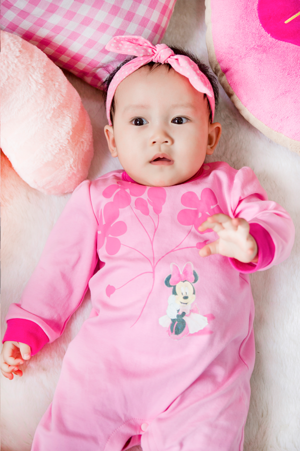 Bộ liền Mickey sơ sinh dài tay bé gái Rabity 5016
