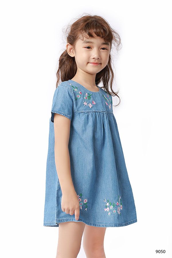 Đầm bò sát nách bé gái Rabity 9050