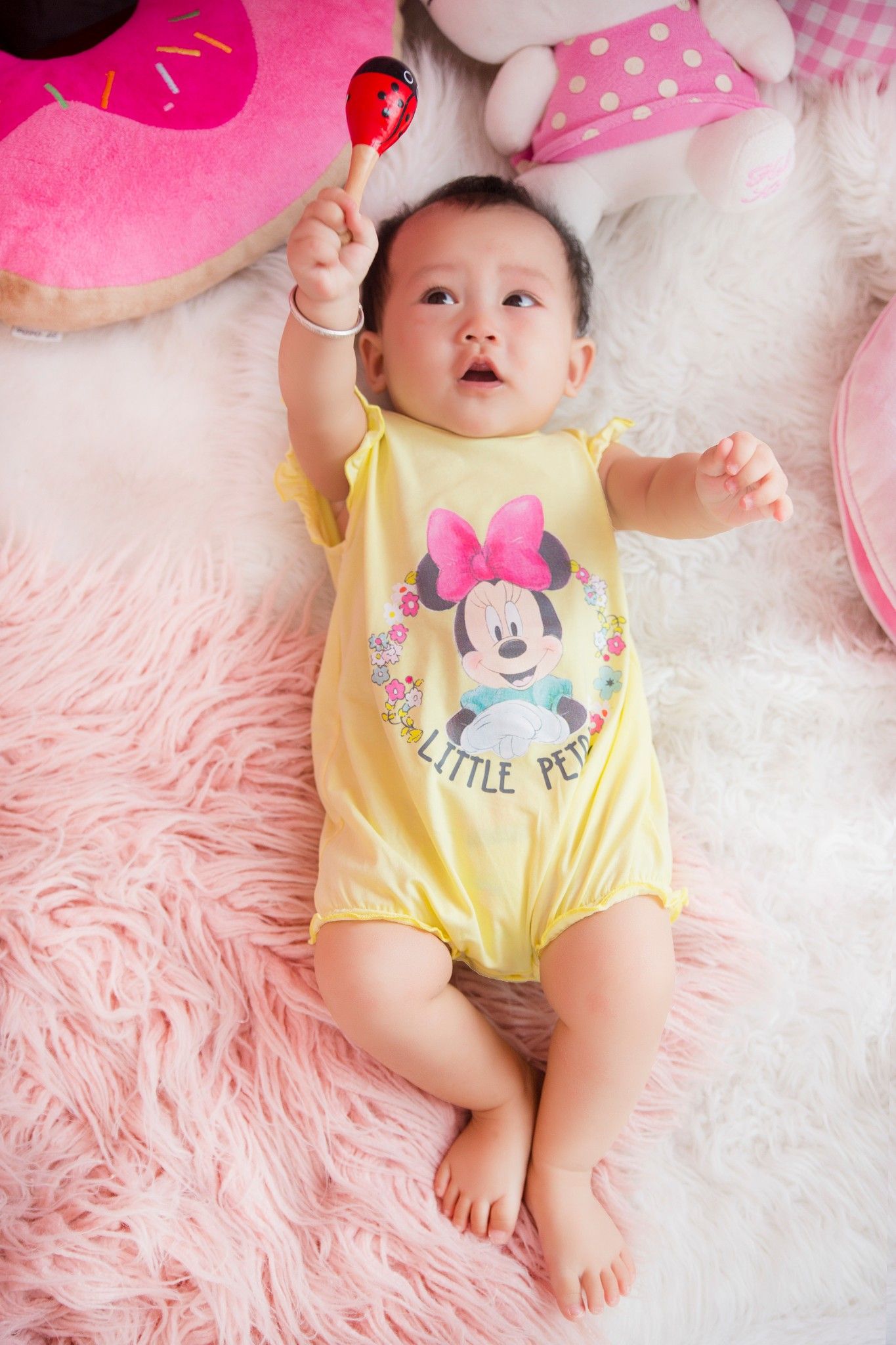 Bộ liền sơ sinh Mickey bé gái Rabity 5003