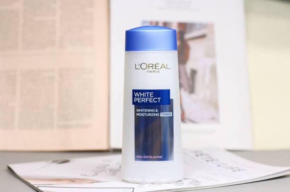 Nước Hoa Hồng L'Oreal Paris Skincare Trắng Da White Perfect 200ml