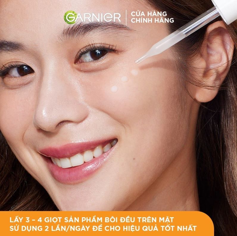 Tinh Chất Garnier Tăng Cường Sáng Da Mờ Thâm Light Complete 30X Vitamin C Booster Serum 30ml