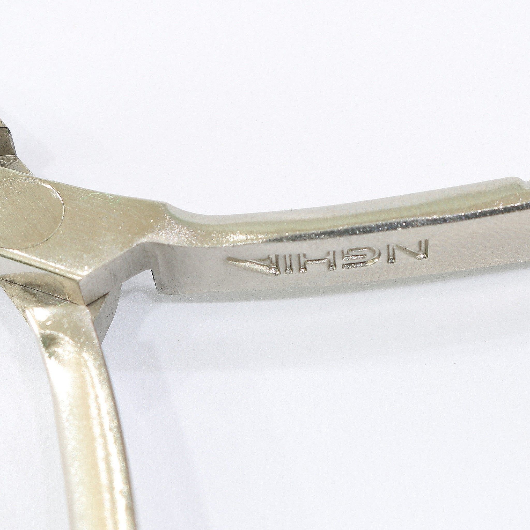 Kềm cắt da thép chuyên dụng D.602
