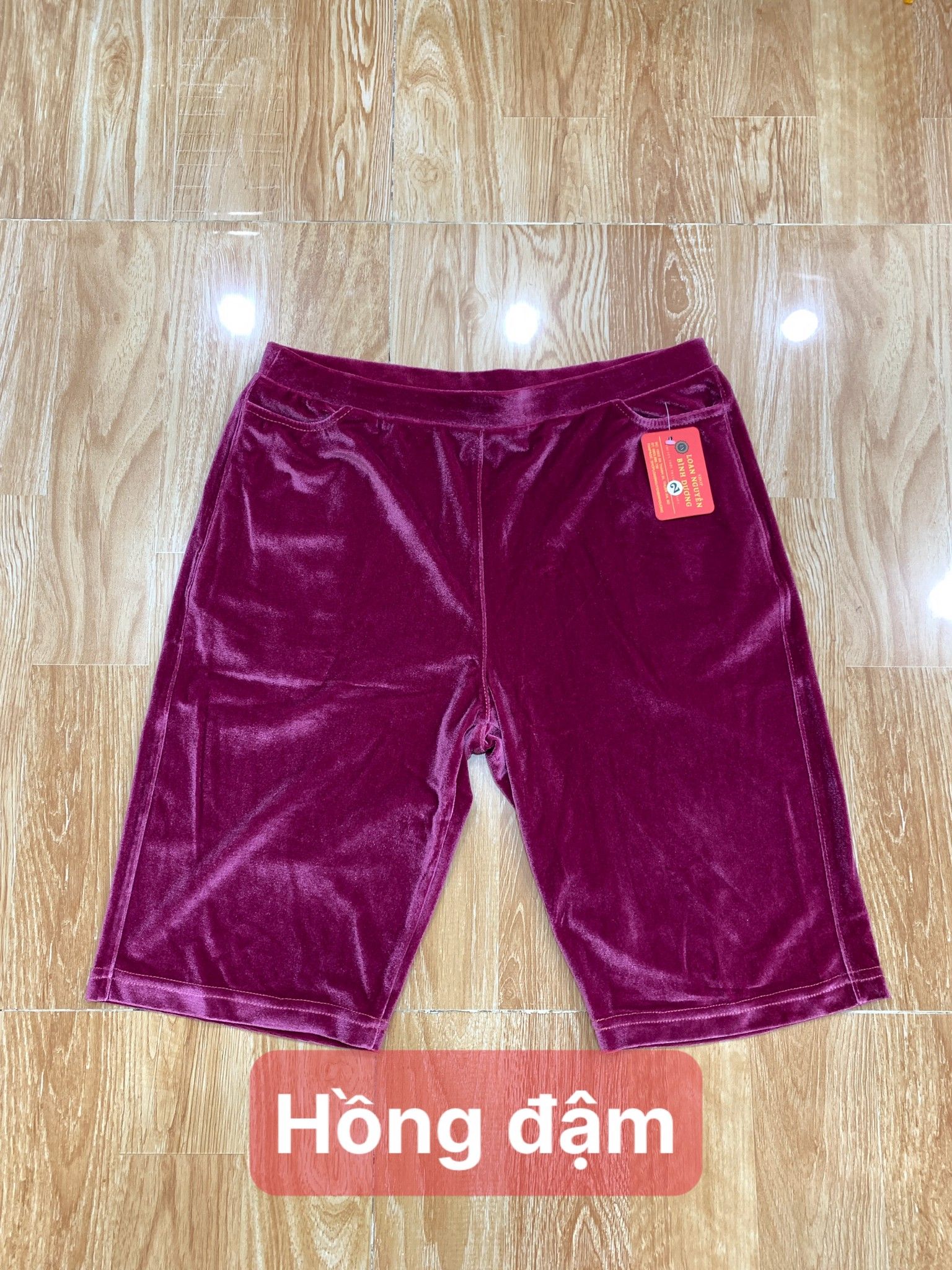 Quần ngố nhung 5 tấc