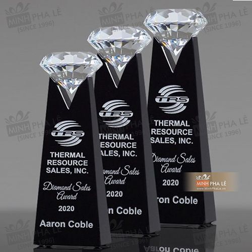 Cúp pha lê diamond sales award cao 23cm N058