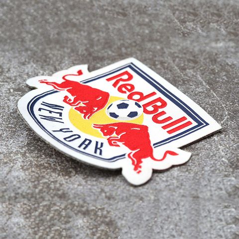 LOGO 3 lớp RED BULL trắng