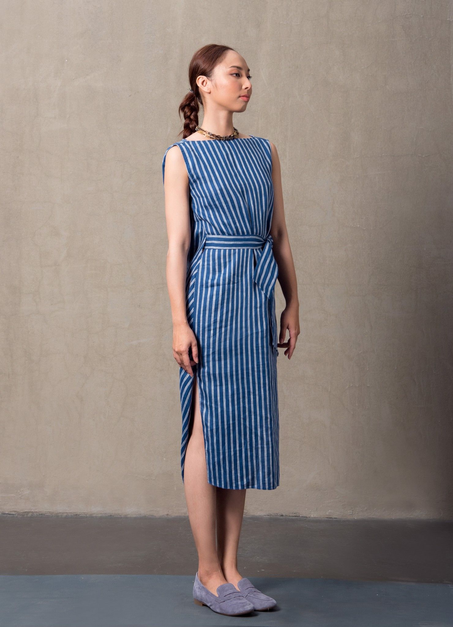 OPEN LOOSE BACK DRESS