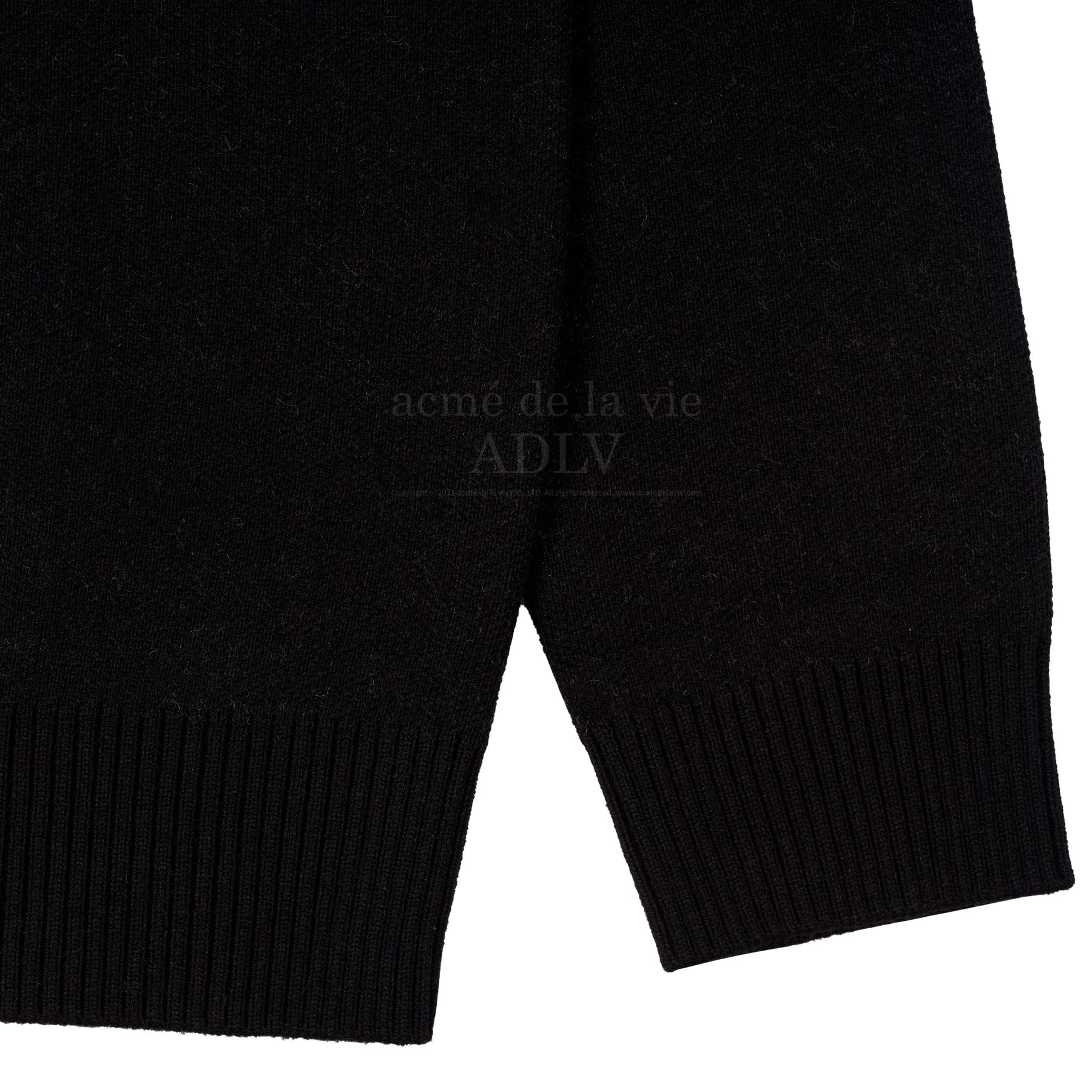  Áo Sweater Acmé de la vie - ACME DE LA VIE X Smiley® BIKER SMILEY FRONT ARTWORK KNIT BLACK 