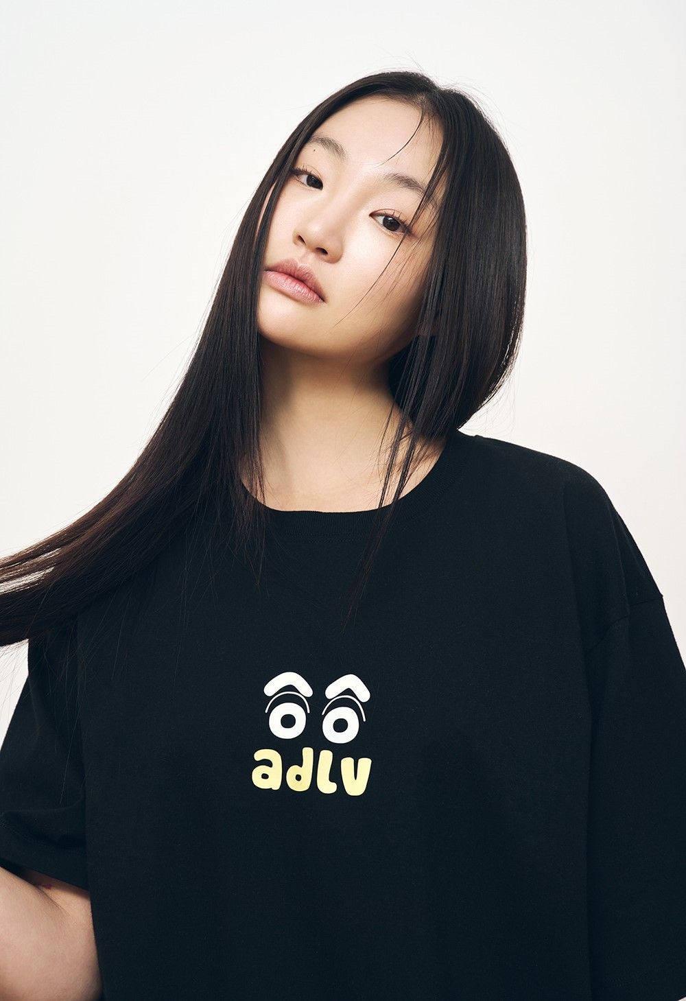 Áo thun ADLV - Acmédelavie Crayon Shinchan And Friends Short Sleeve T-Shirt