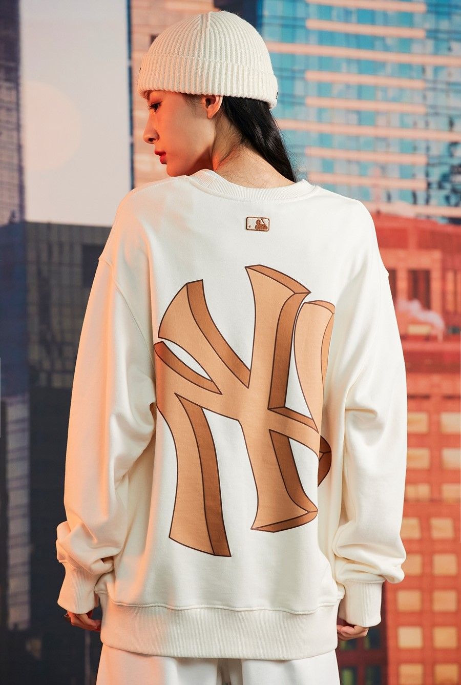  ÁO SWEATER MLB - Basic Mega Logo Overfit Sweatshirts NEW YORK YANKEES - 3AMTB0224-50CRS 