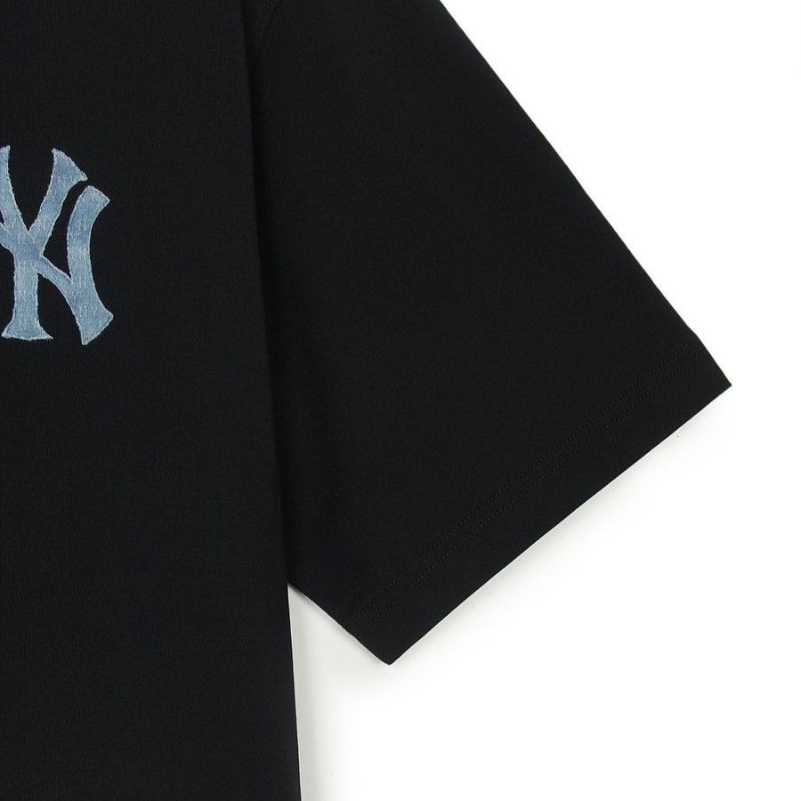 Áo thun MLB - Denimlike Monogram Big Lux Over Fit T-Shirt NY Yankees - 3ATSM0953-50BKS
