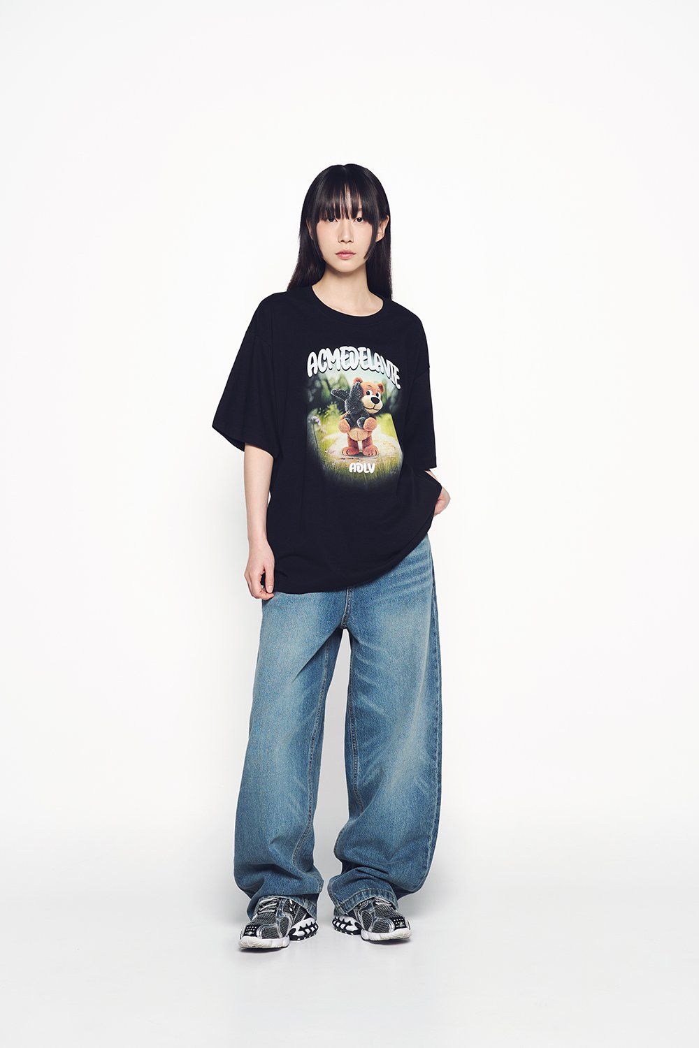 Áo thun ADLV - Acmé de la vie Rabbit Hug Short Sleeve T-Shirt