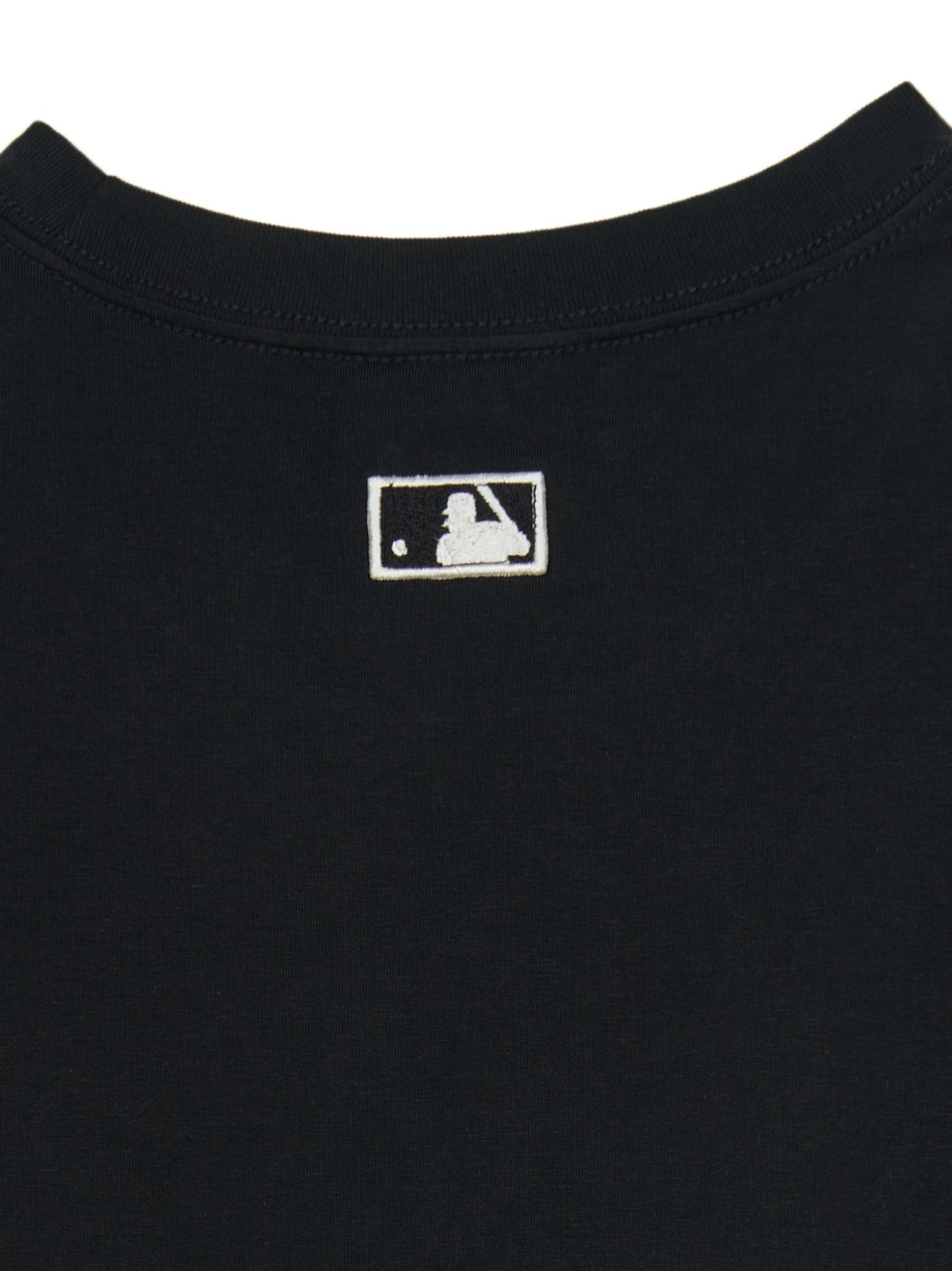 Áo thun MLB Basic Coopers Logo Mega Overfit Functional NY Yankees - 3ATSB1153-50BKS