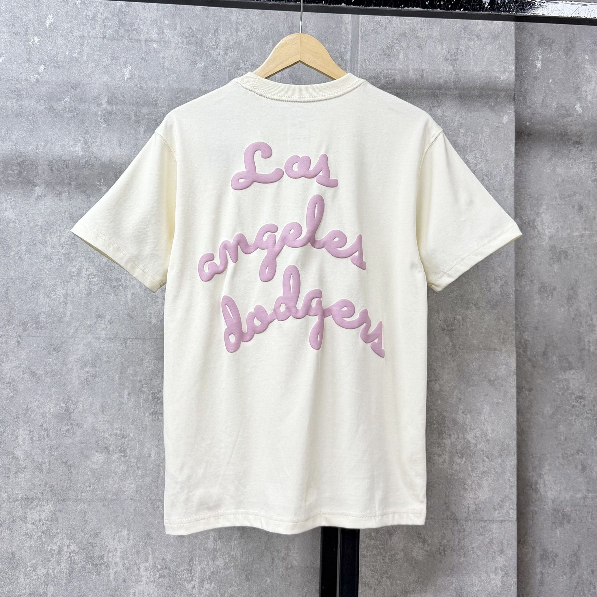 Áo Thun New Era - Los Angles Dodgers Pinl Logo Cream T-Shirt