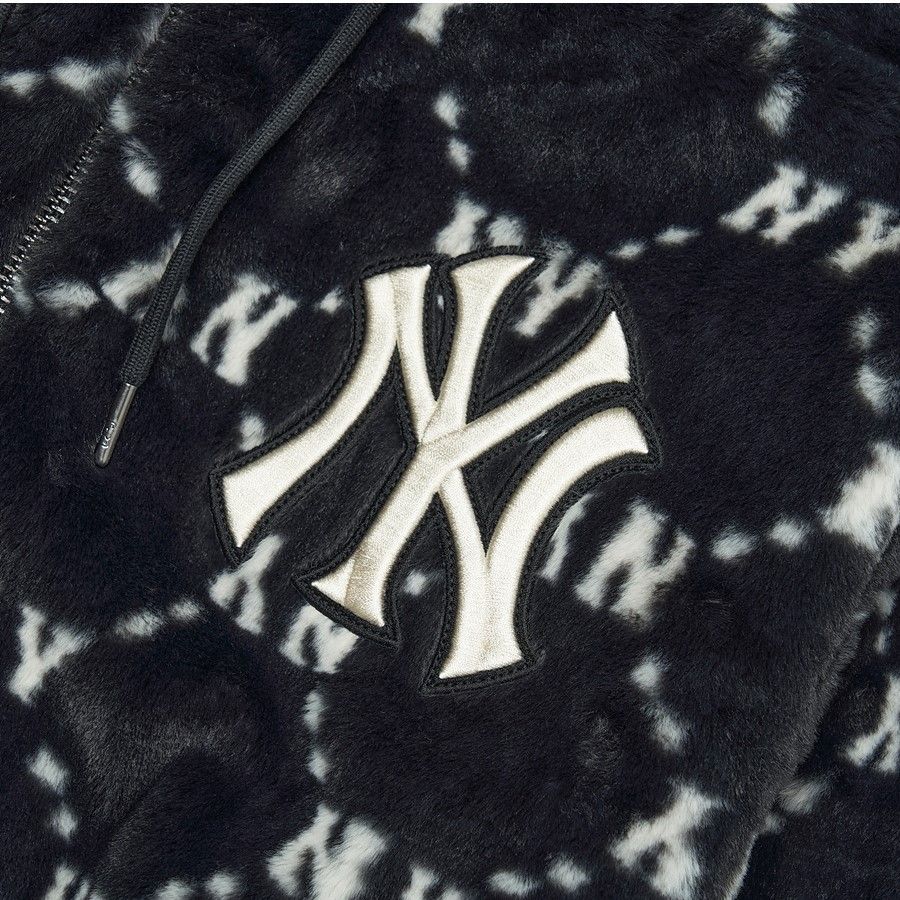  Áo Khoác Lông MLB - Dia Monogram All Over Hooded Eco Fur Jumper New York Yankees - 3AFDM0226-50BKS 
