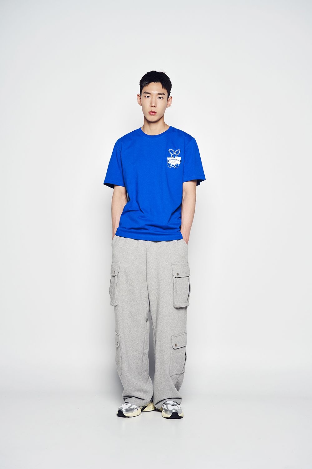 Áo thun ADLV - Acmé de la vie Newspaper Rabbit Short Sleeve T-shirt Blue