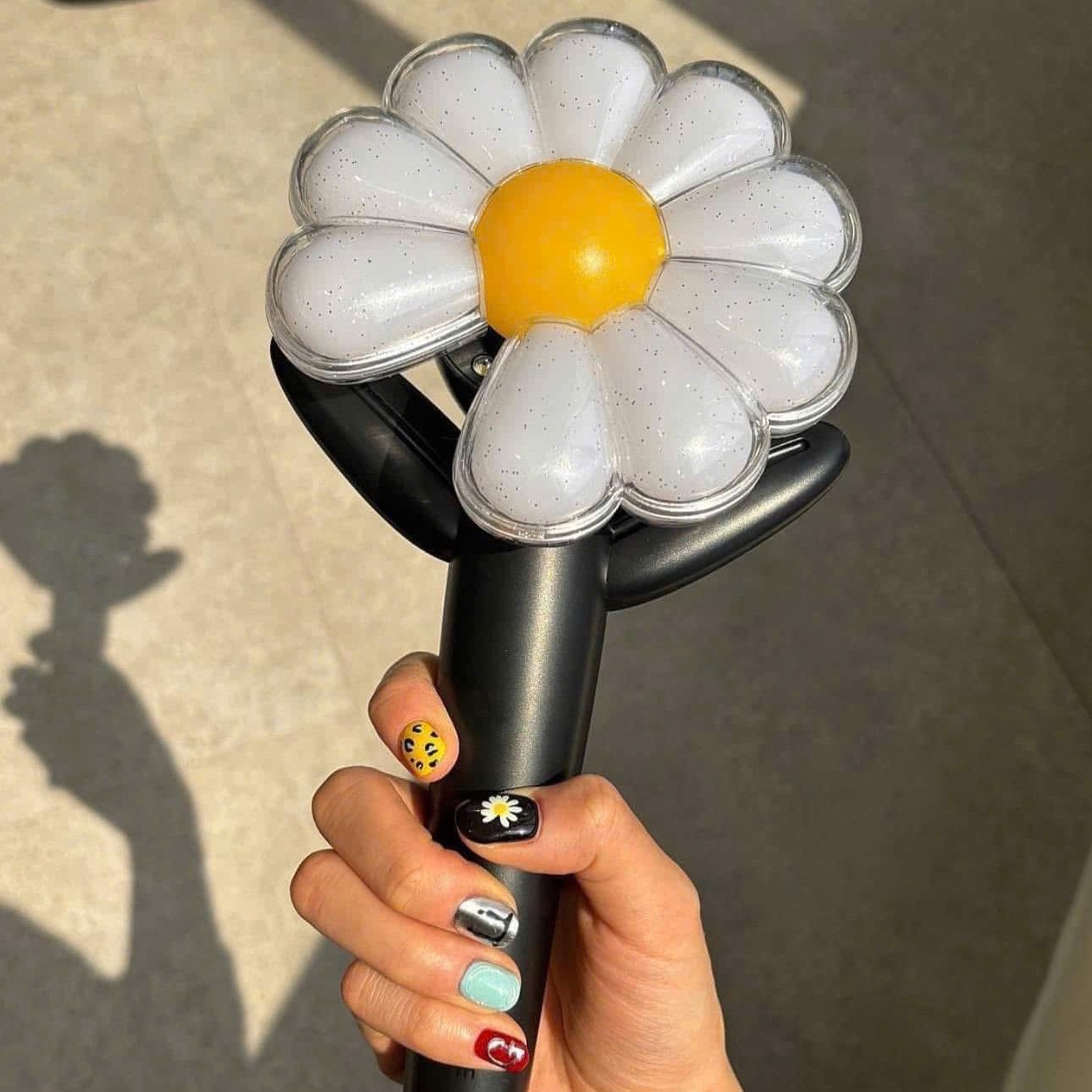 Lightstick G-Dragon Hoa Cúc