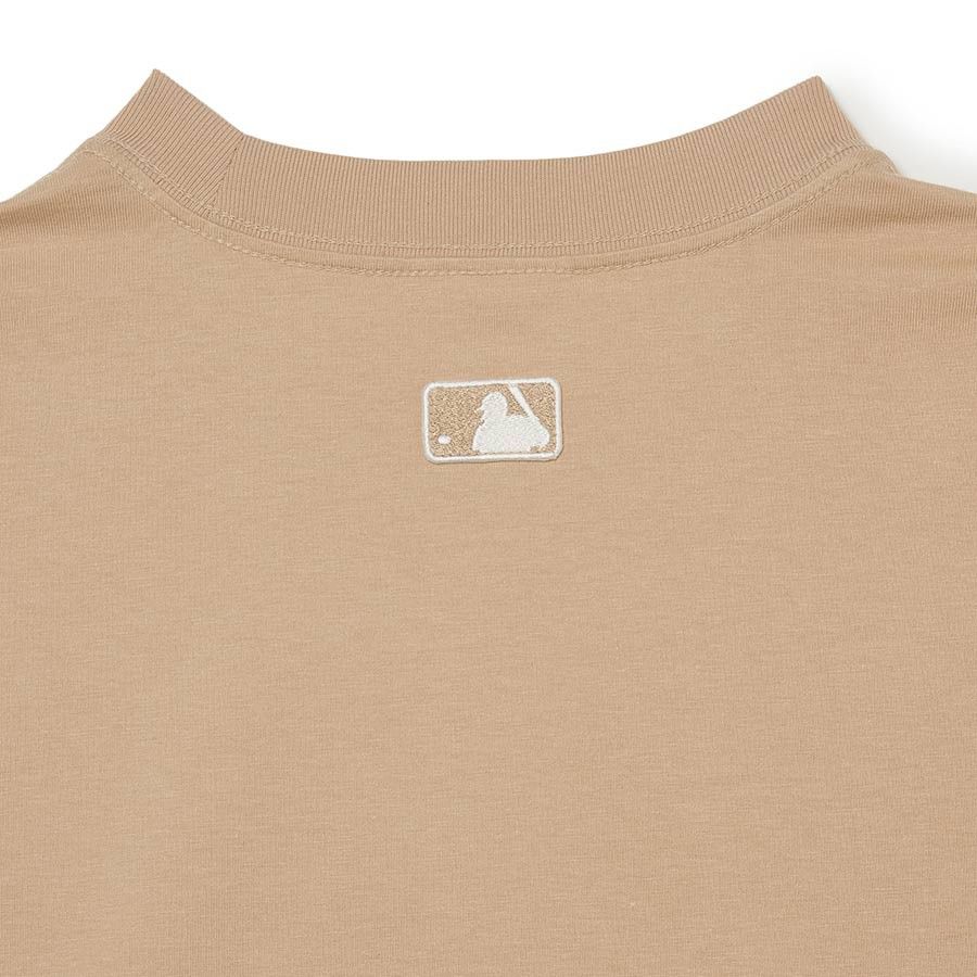  Áo thun MLB - New Year Rabbit Short Sleeve T- Shirt Boston Red Sox - 3ATSQ0131-43SAL 