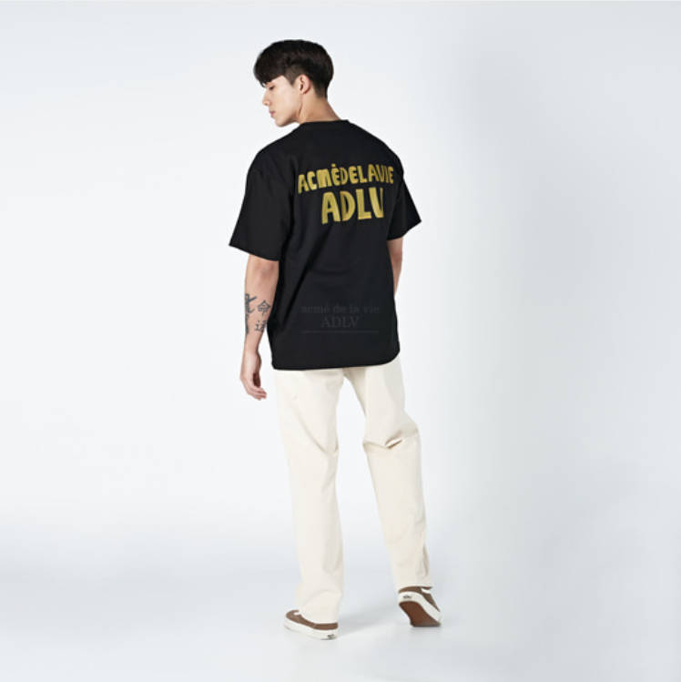 Áo thun - Acmé de la vie - ADLV MARKER BASIC LOGO SLEEVE T-SHIRT - BLACK / YELLOW