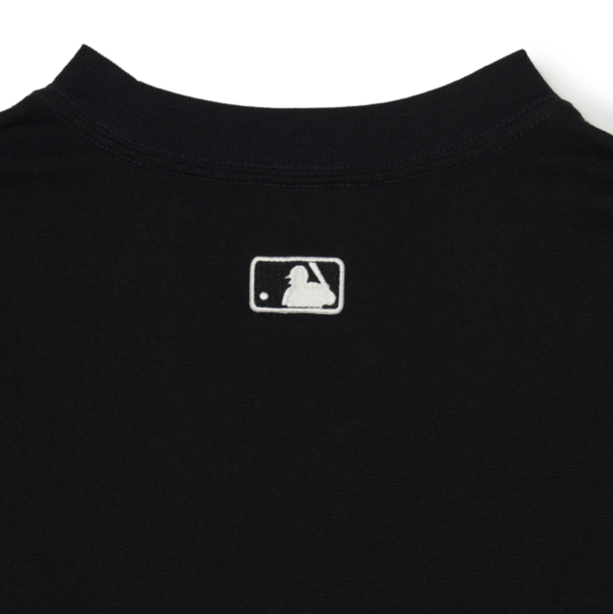  Áo thun MLB - New Year Rabbit Short Sleeve T- Shirt New York Yankees - 3ATSQ0131-50BKS 