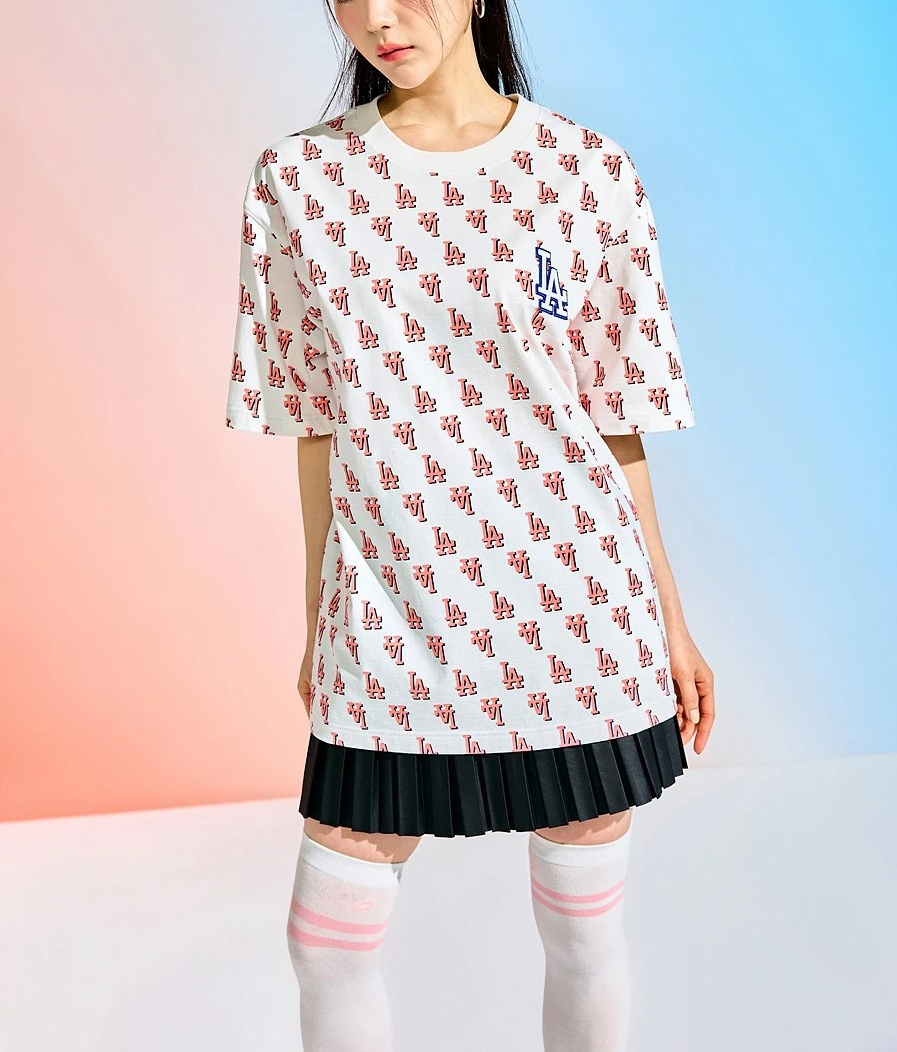 Áo thun MLB - CLASSIC MONOGRAM FRONT PANEL PATTERN SHORT SLEEVE LA DODGERS CREAM - 3ATSM1133-07CRS