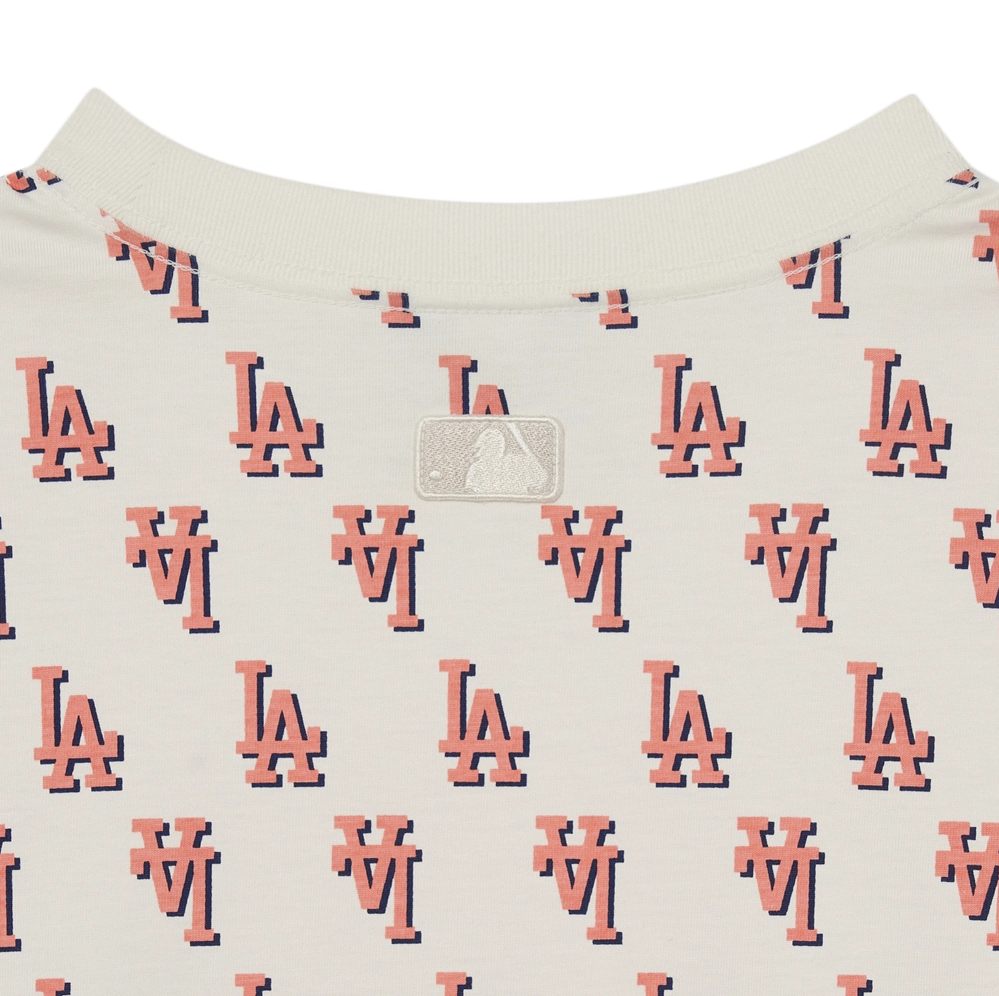 Áo thun MLB - CLASSIC MONOGRAM FRONT PANEL PATTERN SHORT SLEEVE LA DODGERS CREAM - 3ATSM1133-07CRS