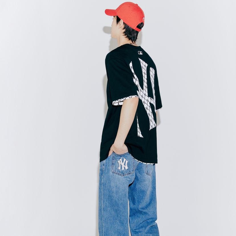 Áo thun MLB - MONOGRAM - MONOGRAM MEGA-LOGO OVER-FIT SHORT SLEEVE T-SHIRTS - 31TSM2131-50L