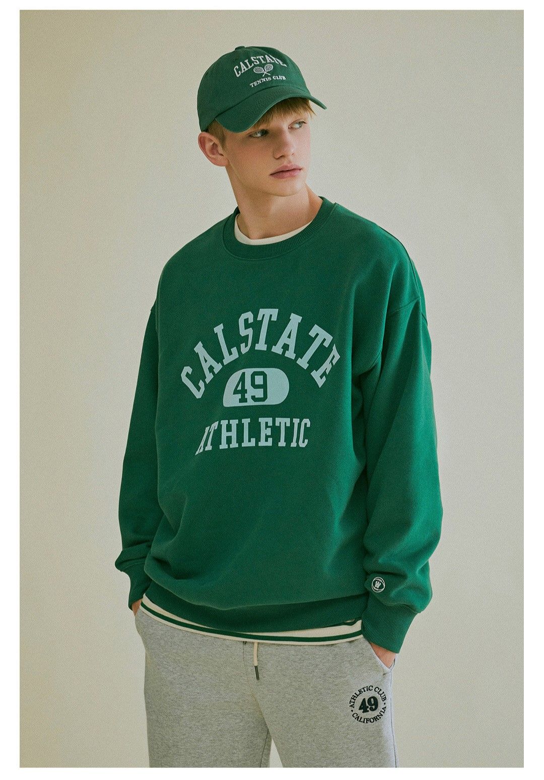 Áo Sweater WHOAU - Campus Big Letter Man to Man - WHMWC2391U