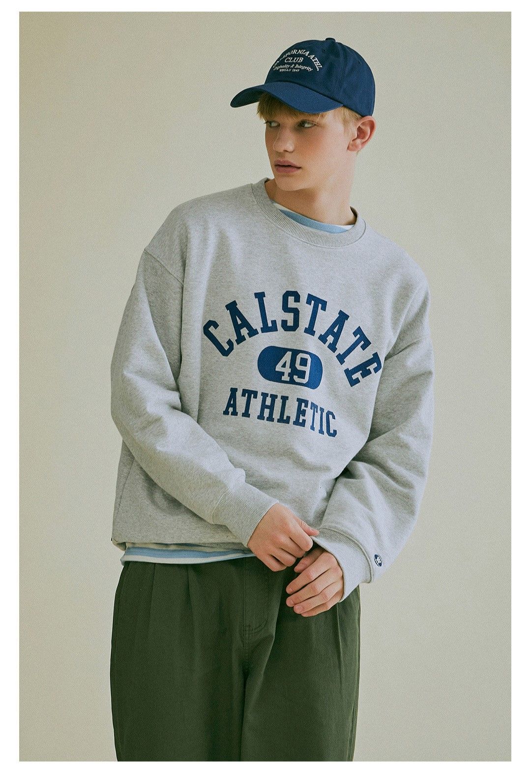 Áo Sweater WHOAU - Campus Big Letter Man to Man - WHMWC2391U