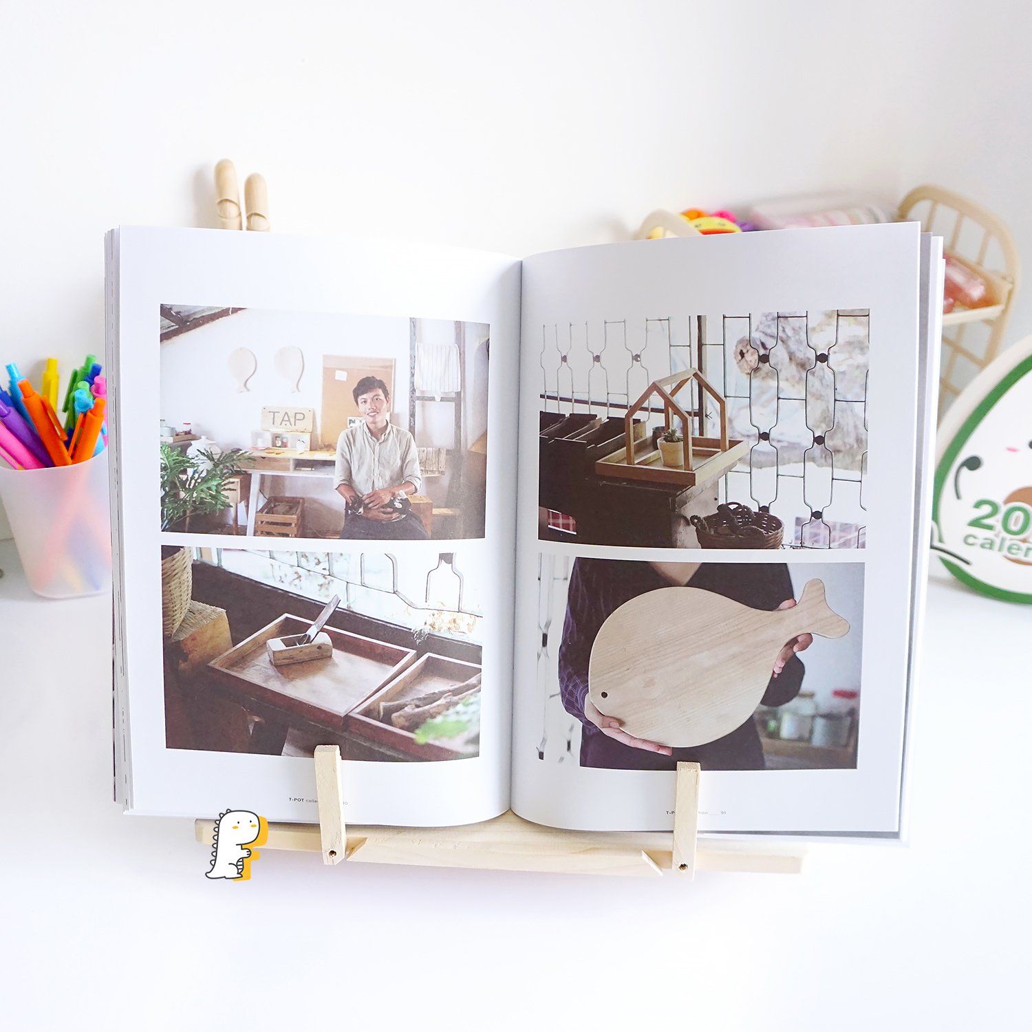 Giá đỡ sách gỗ tự nhiên