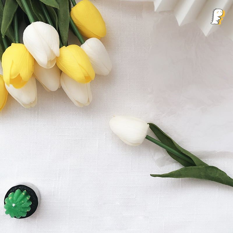 Hoa Tulip lụa trang trí