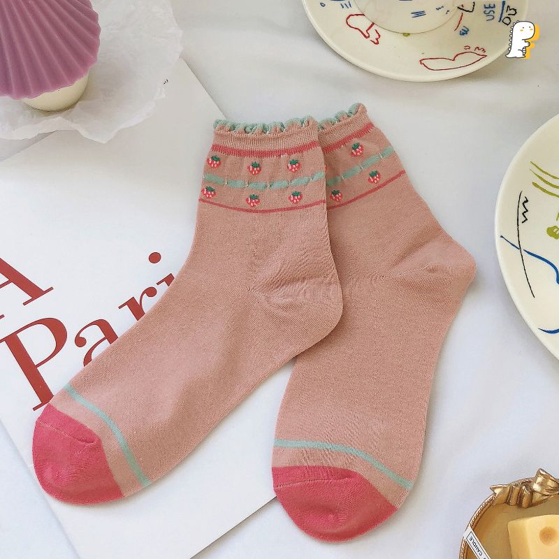 Tất vớ cổ trung Trái dâu phối màu