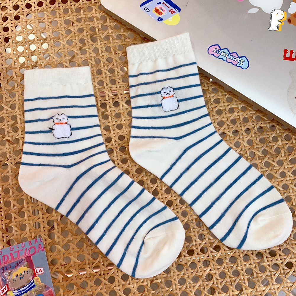 Tất vớ cổ trung tone xanh dương họa tiết