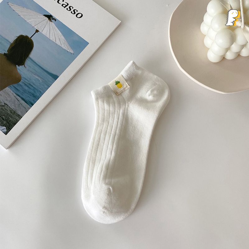 Tất vớ cổ trung màu trắng sọc chìm Trái cây
