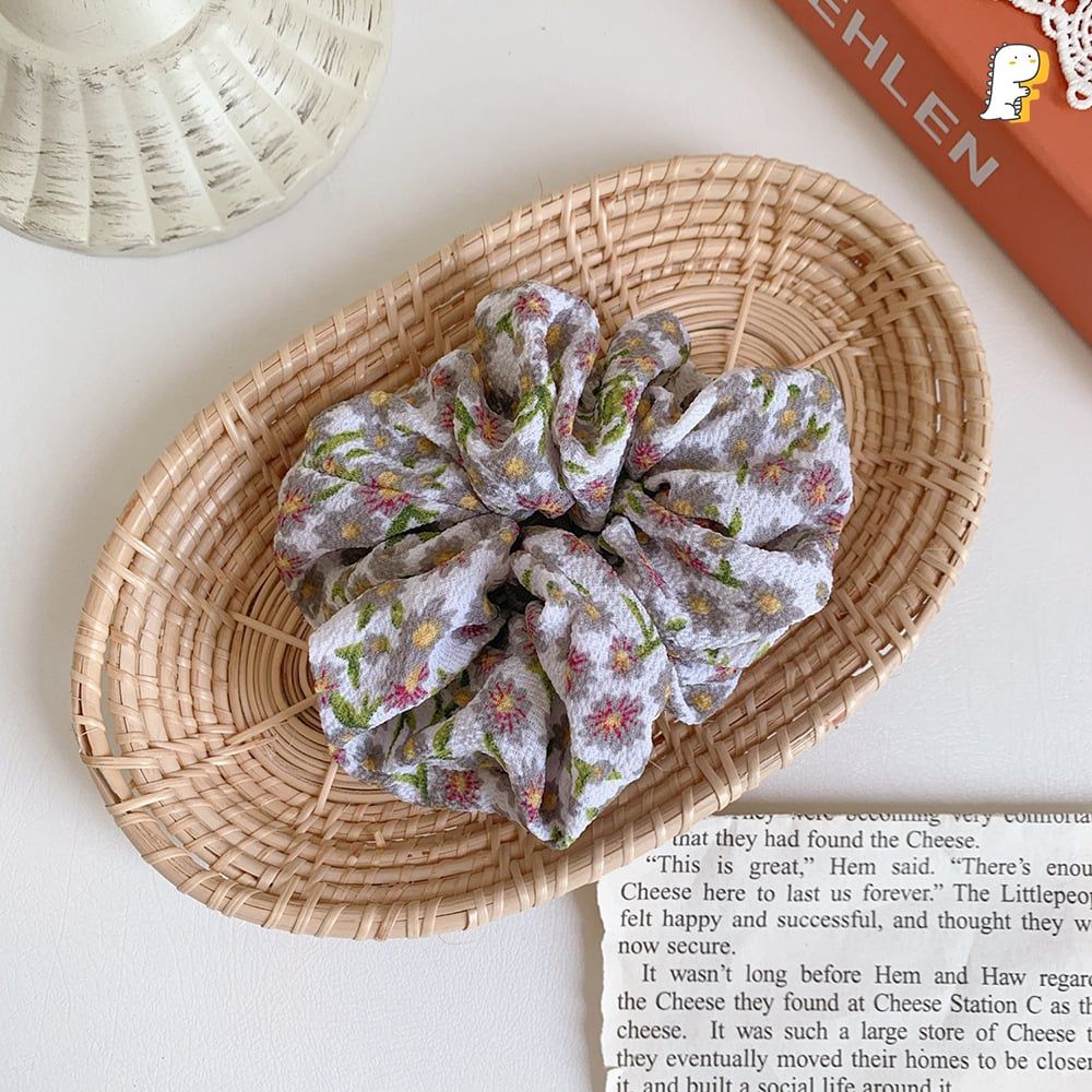 Scrunchies thun cột vải chiffon hoa trắng