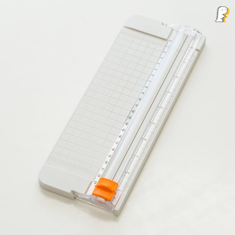 Bàn cắt giấy DIY