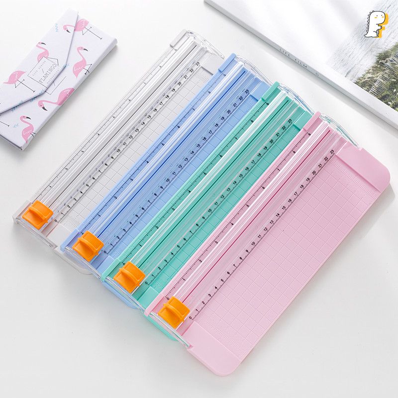 Bàn cắt giấy DIY