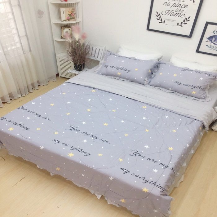Bộ Chăn Ga Gối Đũi Bèo Trần Bông Màu Ghi Sao Vàng 4 Món Nhập Khẩu