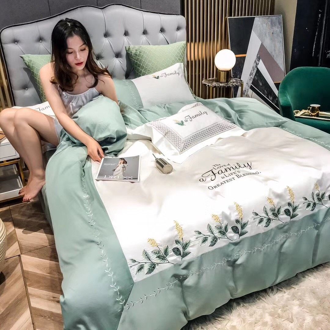 Set Chăn GaGối Lụa xanh Mint thêu Lá 4 món