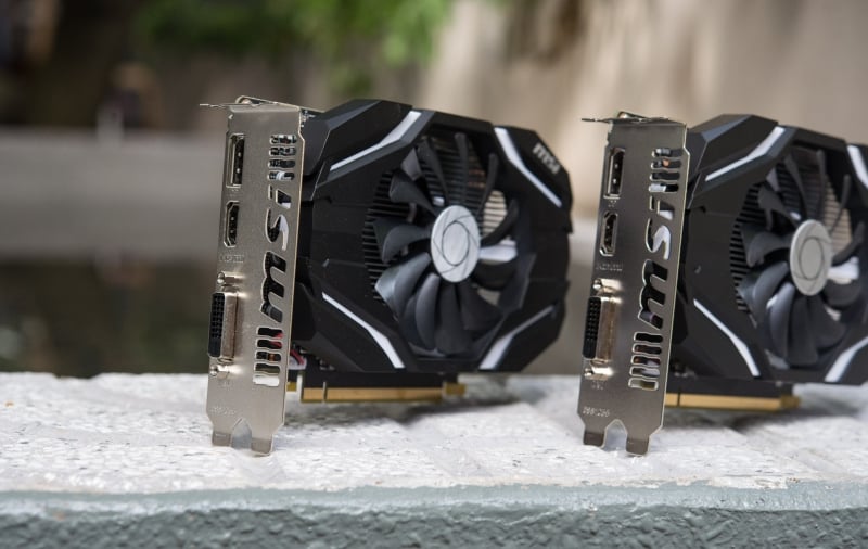 MIS GXT 1050 và MIS 1050Ti khá giống nhau, bằng mắt thường khó phân biệt được