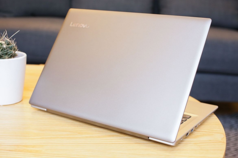 Danh-gia-laptop-Lenovo-IdeaPad-320S-2